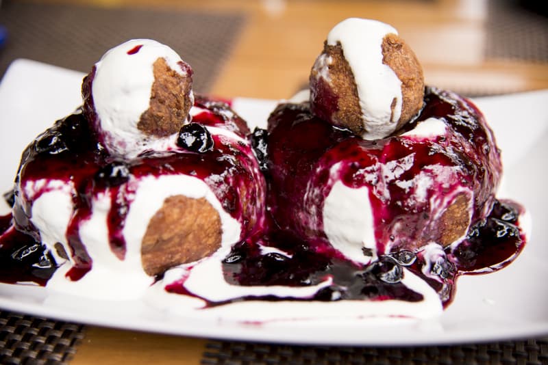 Ten traditional desserts to try in Romania