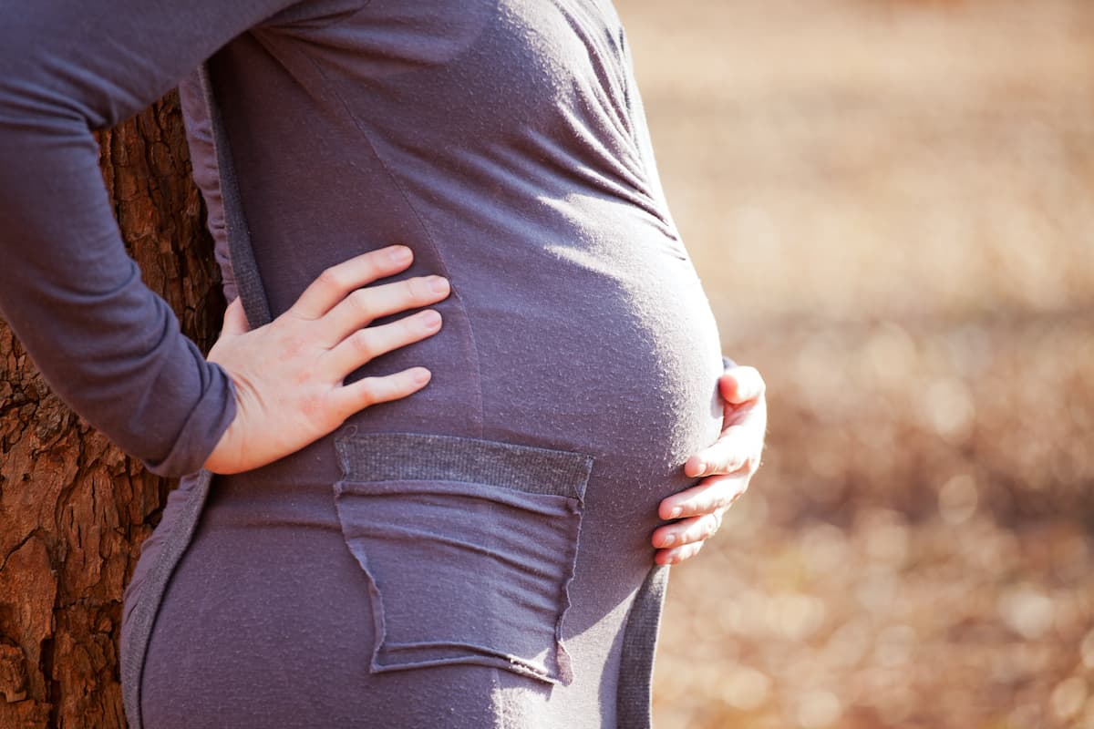 Save the Children Romania: Almost a quarter of teenage mothers in the EU live in Romania