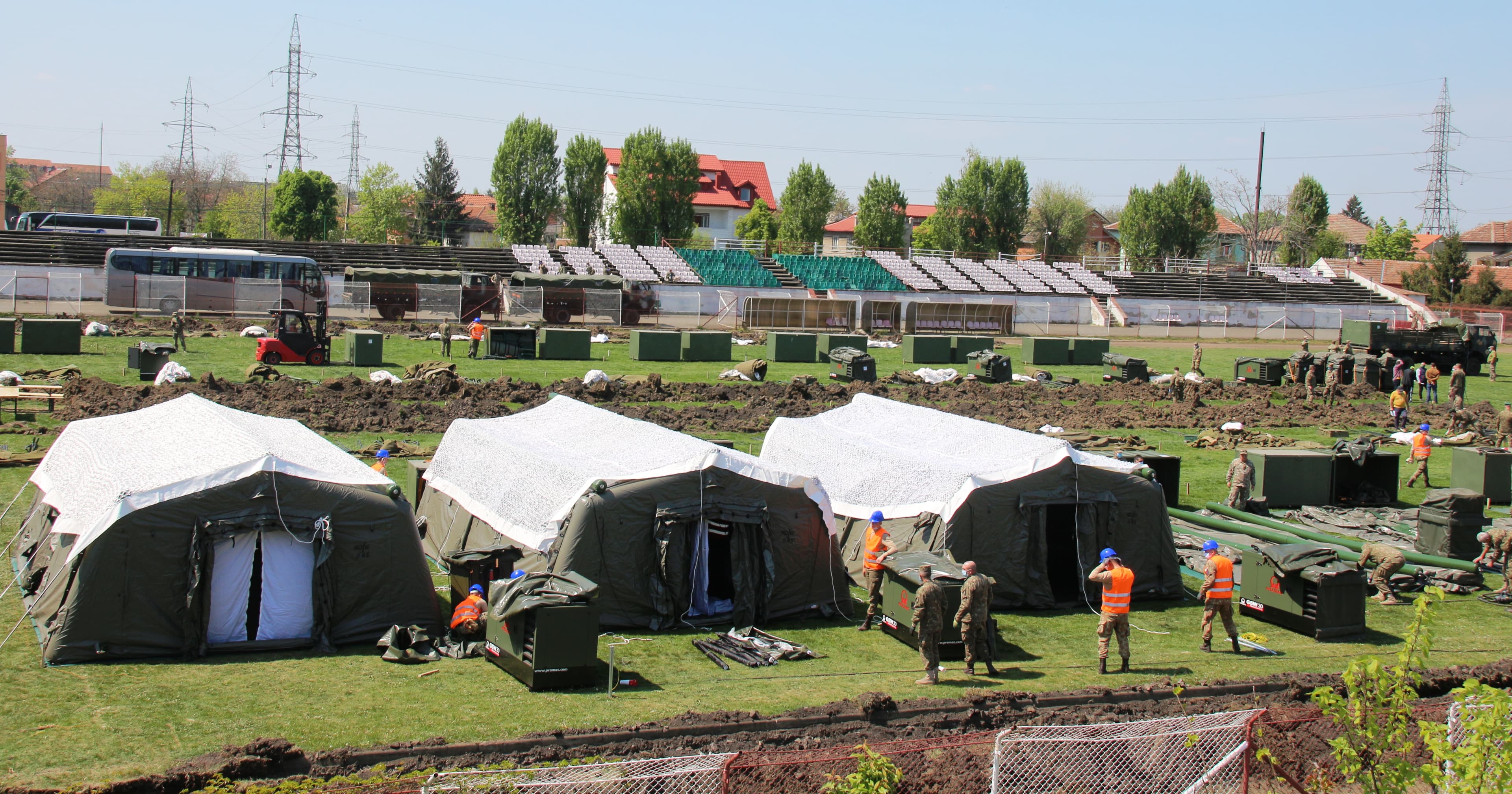 Western Romania: Army-built modular hospital receives first Covid-19 patients
