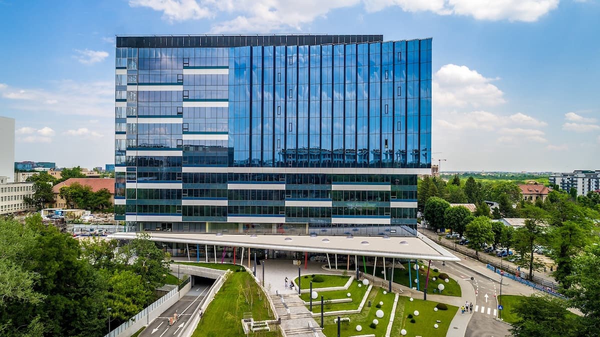 Developer Skanska Romania partners local office visualization startup