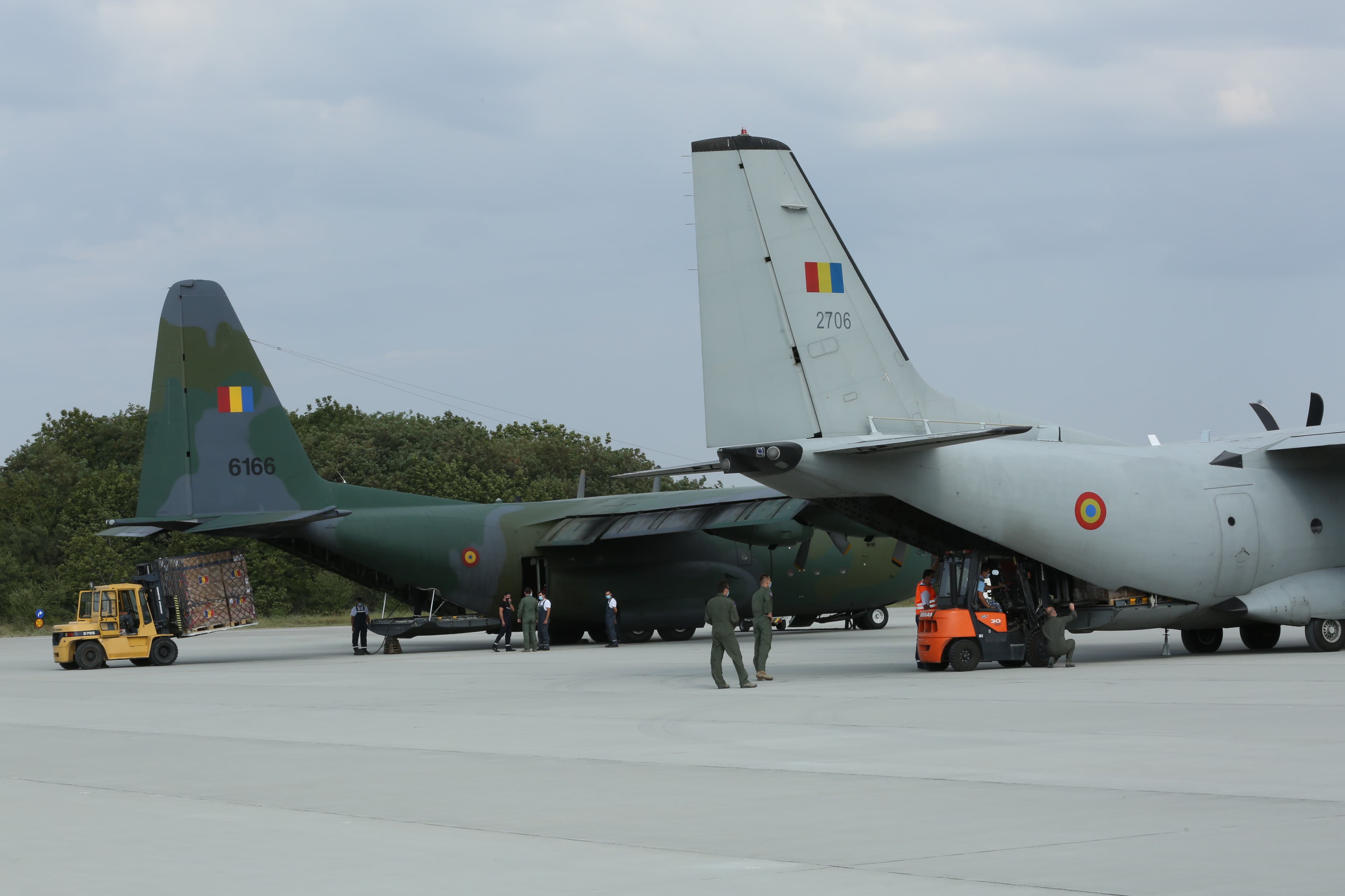 Romania sends eight tonnes of medical supplies to Lebanon