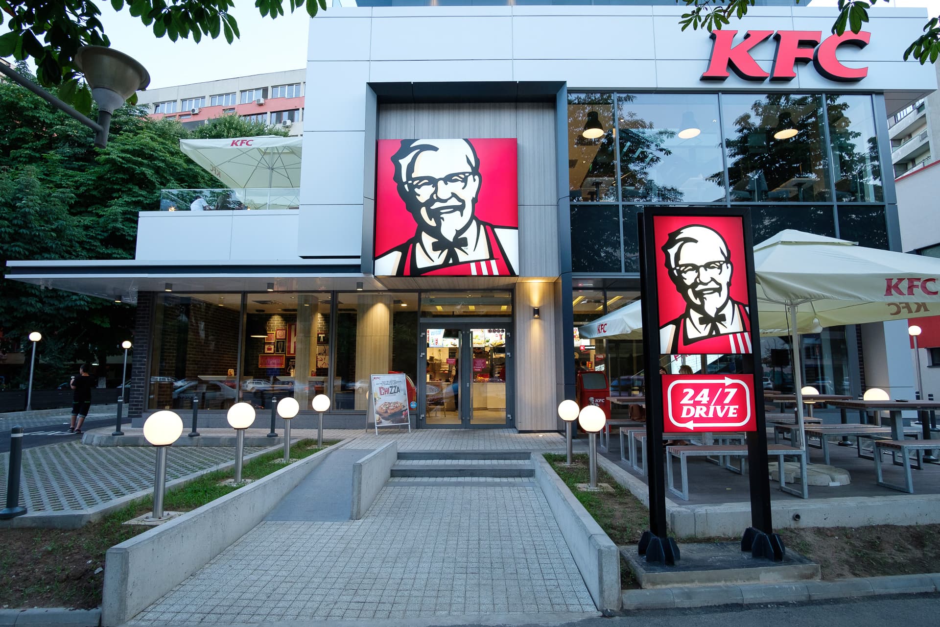 KFC and Taco Bell restaurants see record sales in Romania in Q2