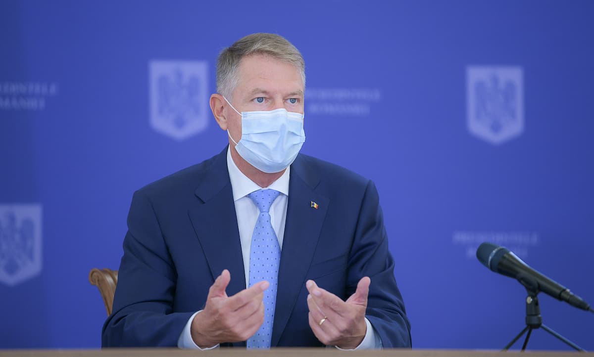 No total lockdown now or during winter holidays, Romanian president says
