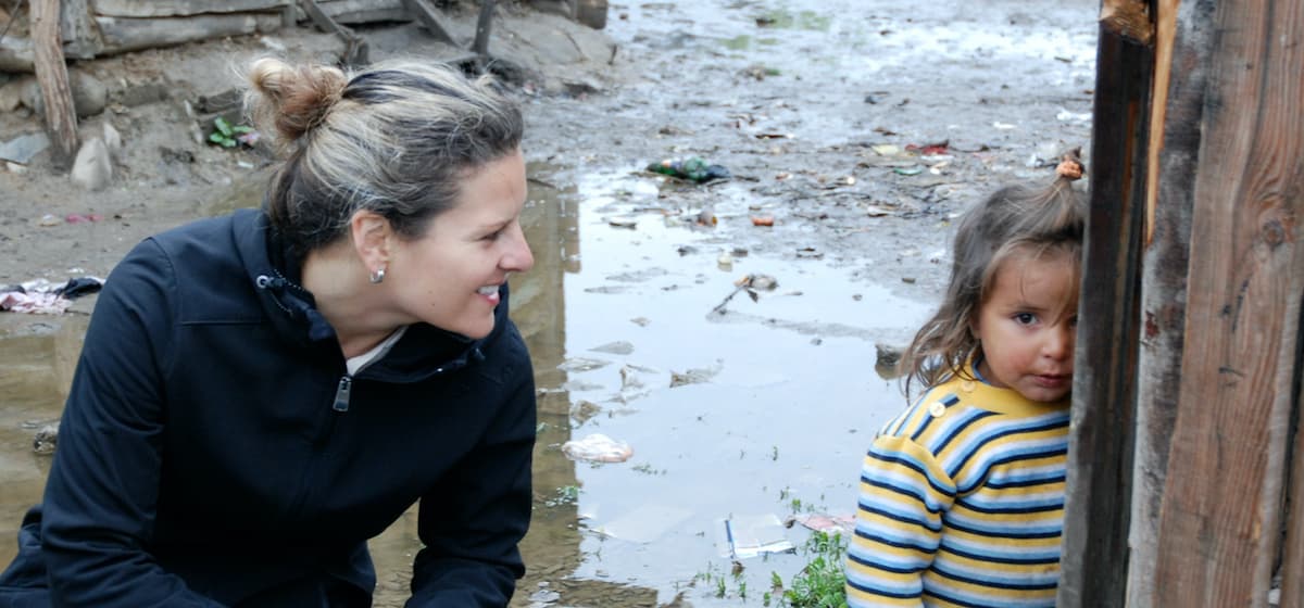 Changing the lives of children in need: An American woman's humanitarian work in Romania