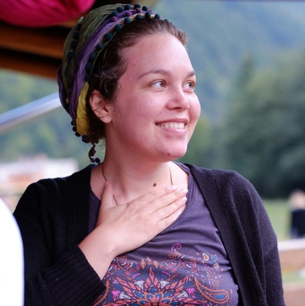 Eco-friendly shopping in Bucharest: Young woman opens the city’s first zero waste shop