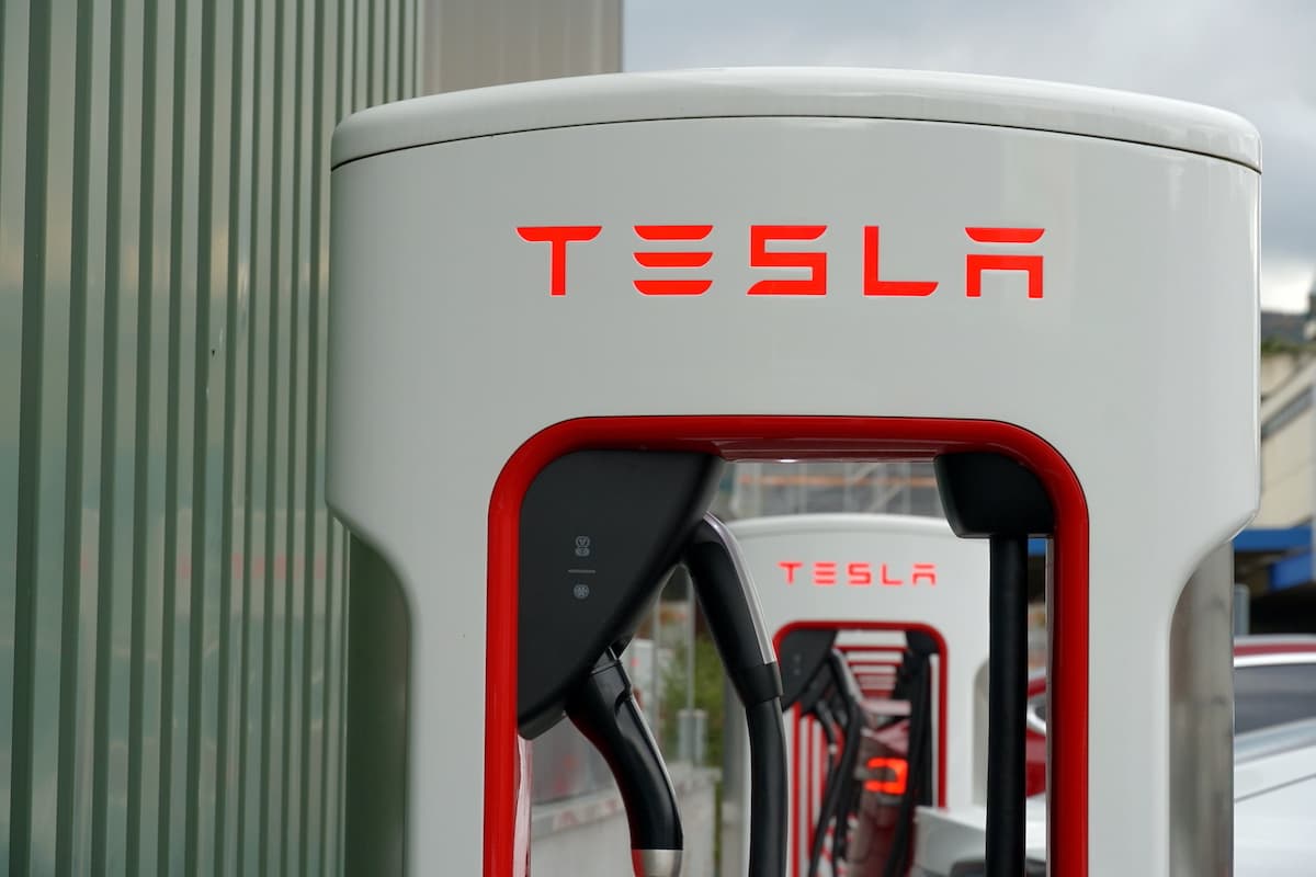 Tesla opens office in Bucharest