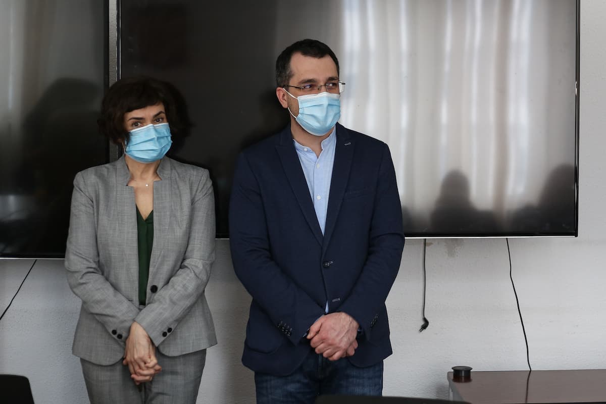 Romania’s prime minister dismisses health minister and secretary of state