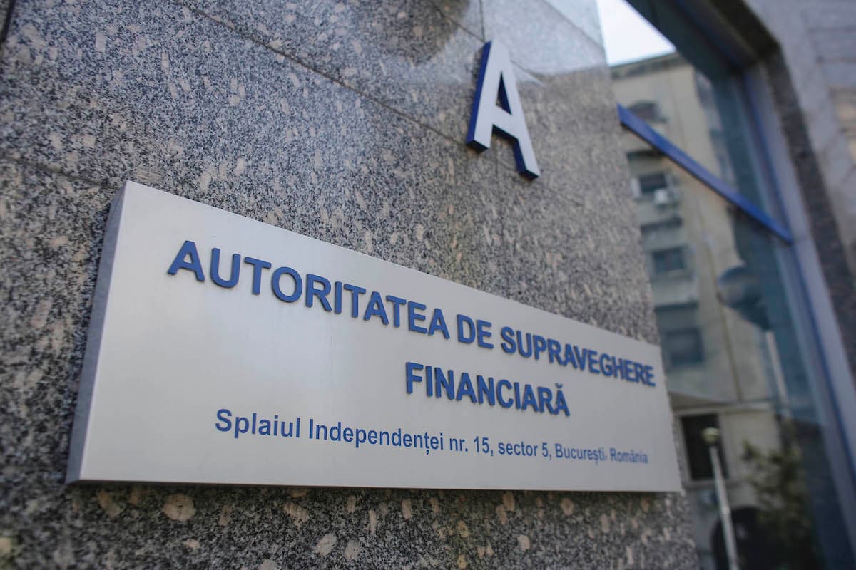 Romanian market regulator ponders capping car insurance fees again