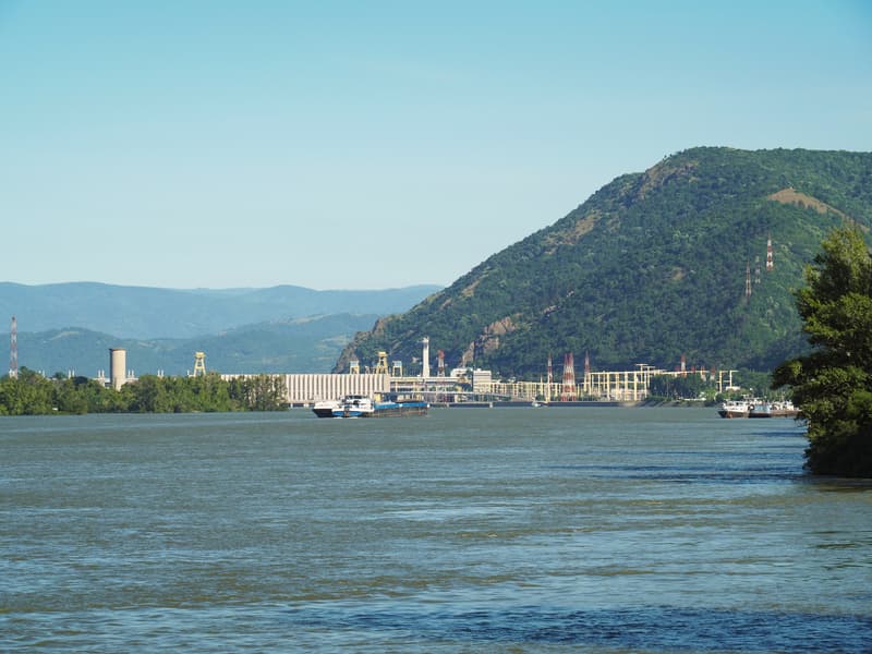 Hidroelectrica plans green hydrogen production on the Danube