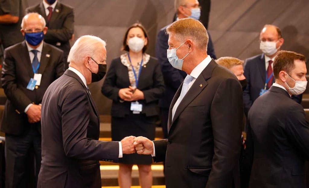 President Klaus Iohannis invites US president Joe Biden to visit Romania
