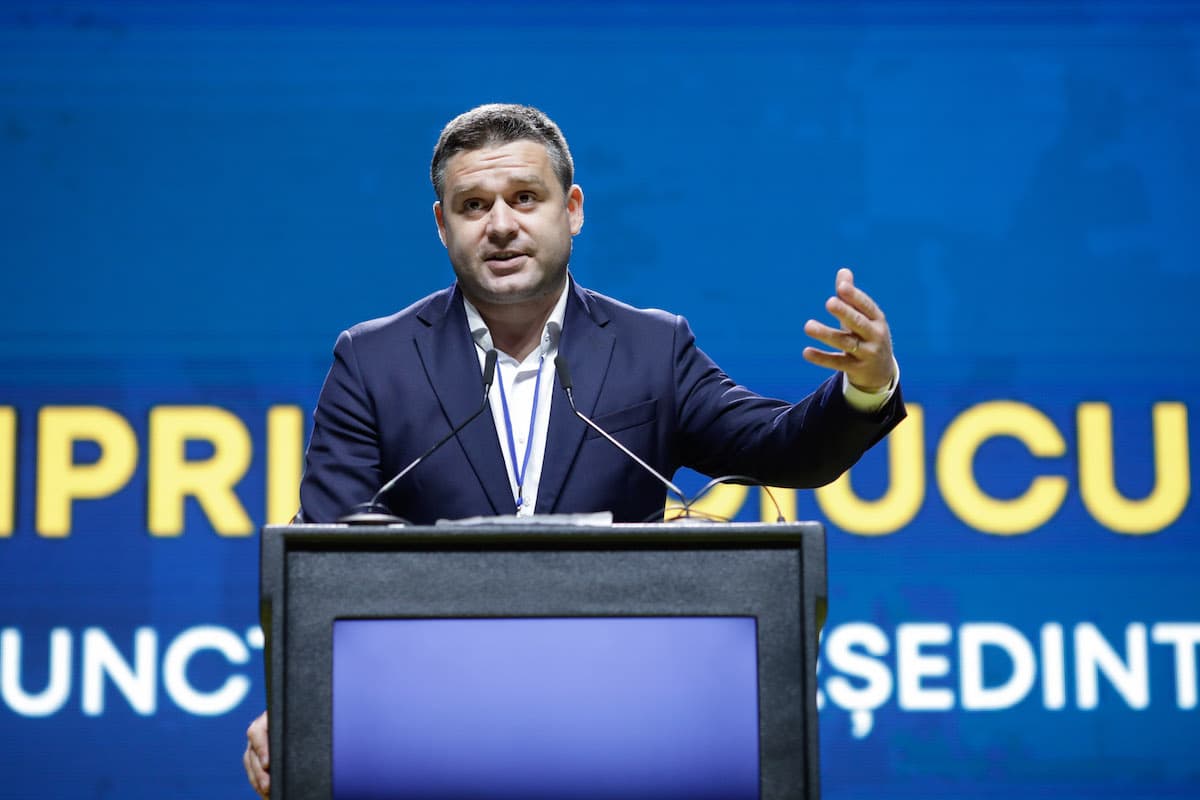 Romanian PM Citu wins party elections in Bucharest