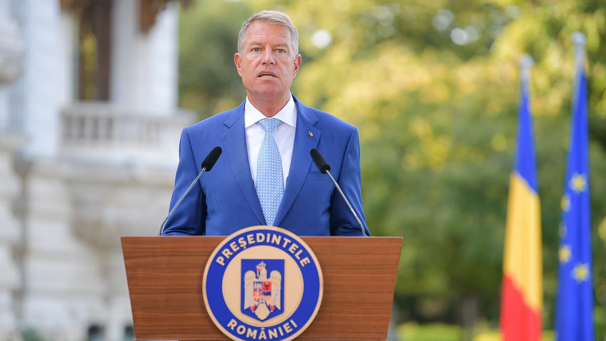 School starts on September 13 in Romania, president calls on parents and teachers to get vaccinated