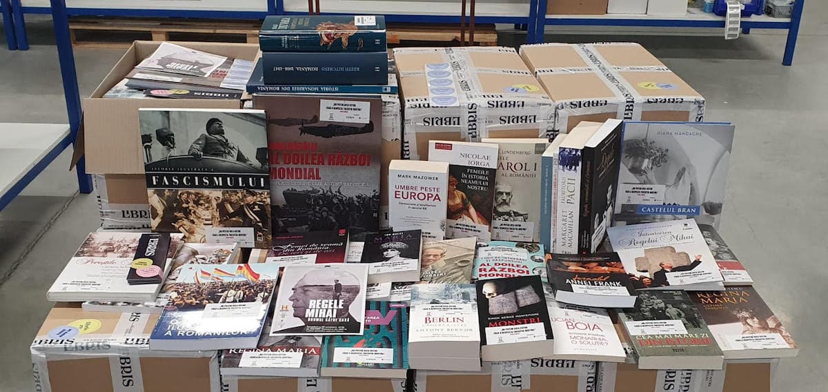 History Channel donates books to 25 high schools in Romania