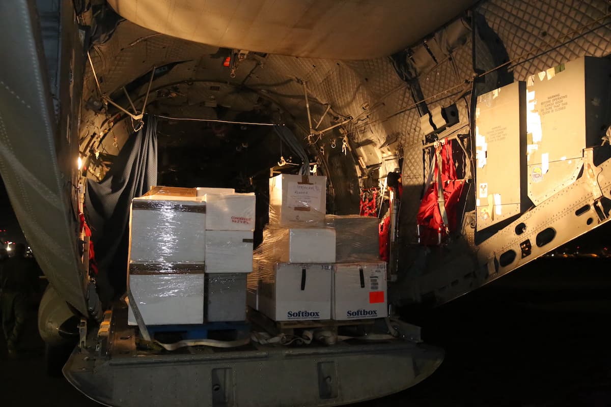 Romania receives about 5,200 doses of monoclonal antibodies from Italy to treat COVID-19 patients