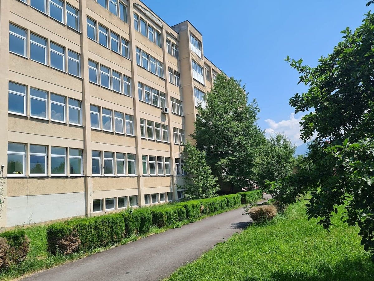 Central Romania: Locals raise EUR 90,000 to reopen their town’s hospital