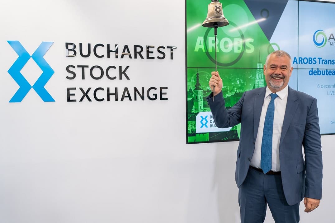 RO software developer AROBS lists shares 43% above private placement price