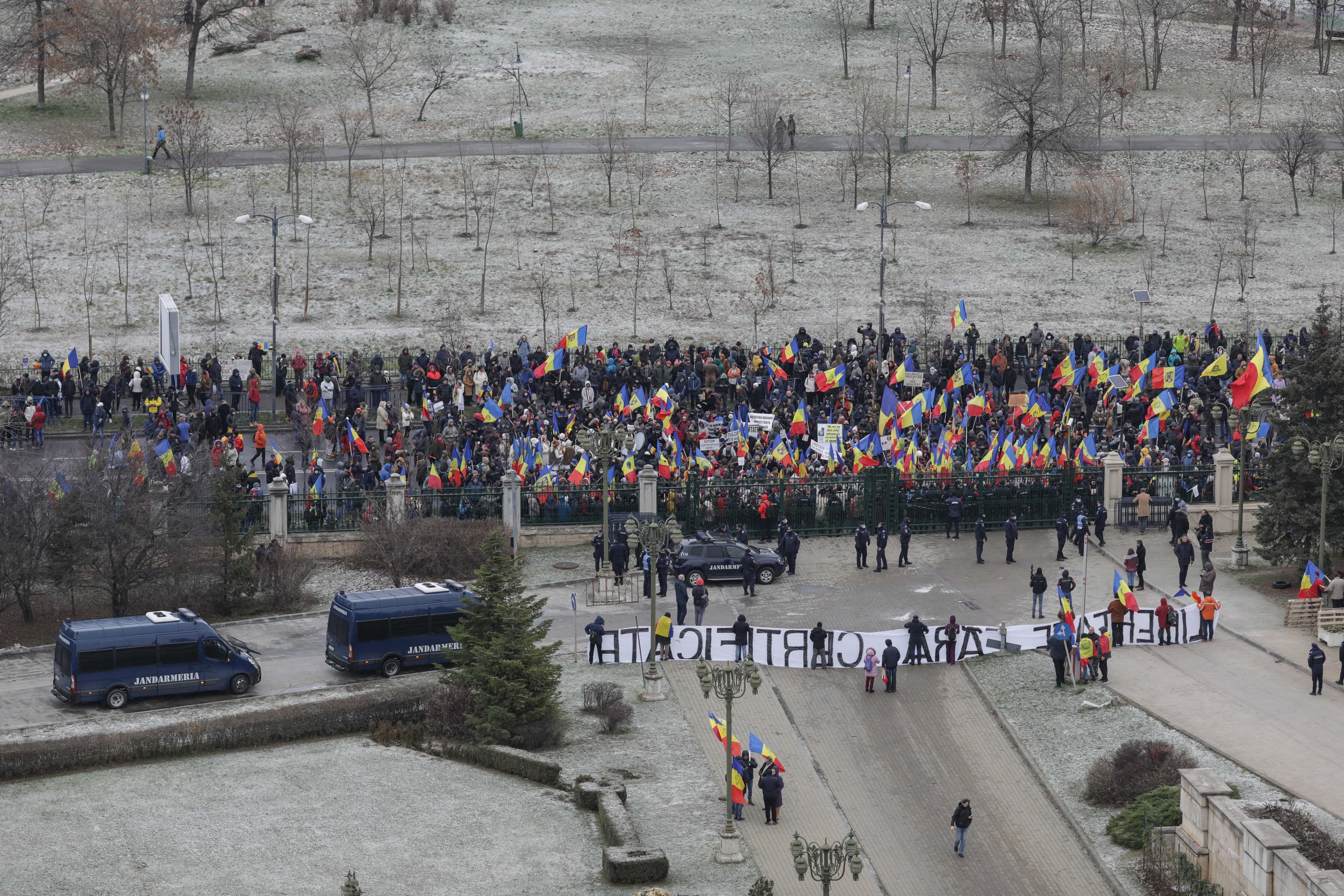 Romania photo of the day: Protest against Covid-19 pass at Parliament building in Bucharest