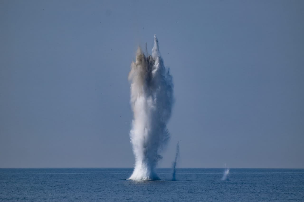 Romanian Navy team destroys mine floating off Black Sea coast