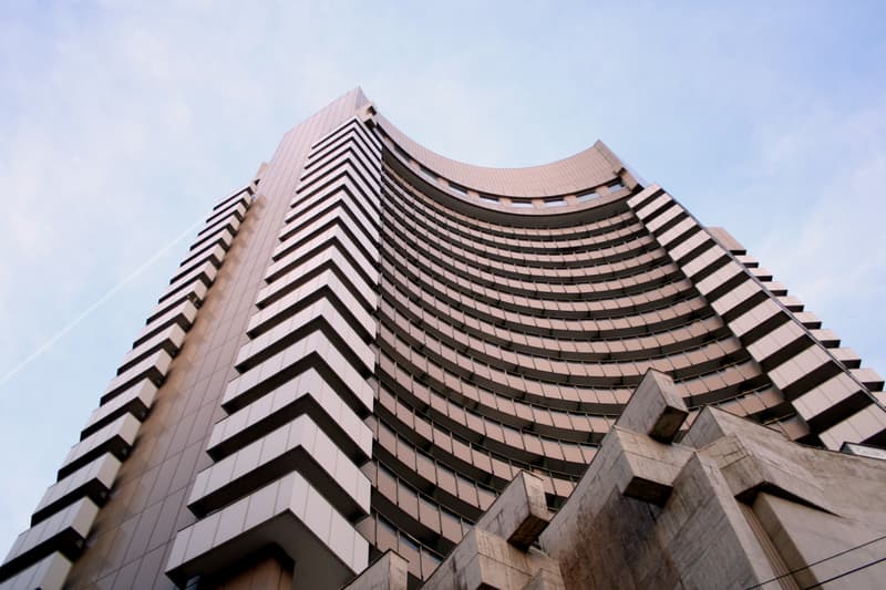 Consumer protection agency wants iconic hotel in downtown Bucharest closed for six months