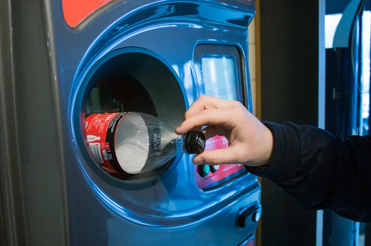 Dutch investor builds RVM factory in Romania to capture recycling industry's development