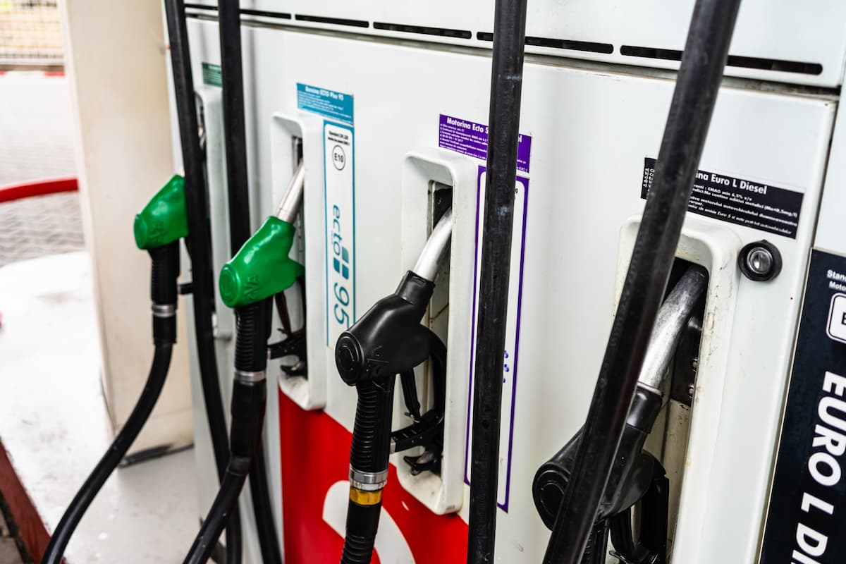 Romanian drivers protest high fuel prices by blocking gas stations