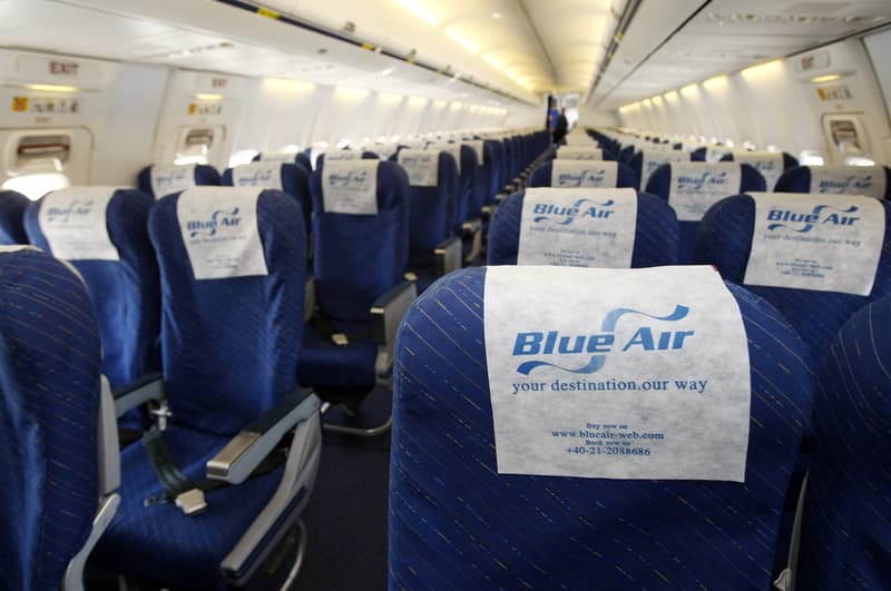 Blue Air pledges to resume flights after settling debt owed to RO state