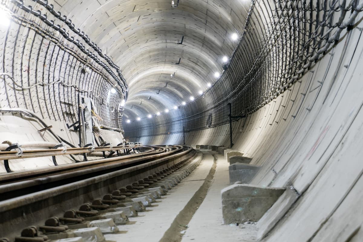 100 specialists to work non-stop at new subway tunnel to Bucharest’s Otopeni Airport