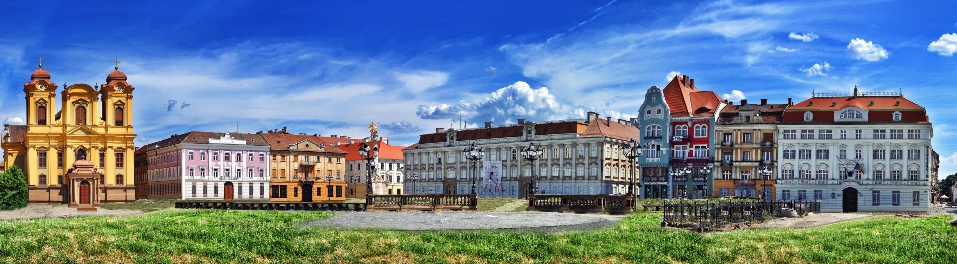 The owners of historic buildings in Timisoara are failing to respond to City Hall's call for building restorations
