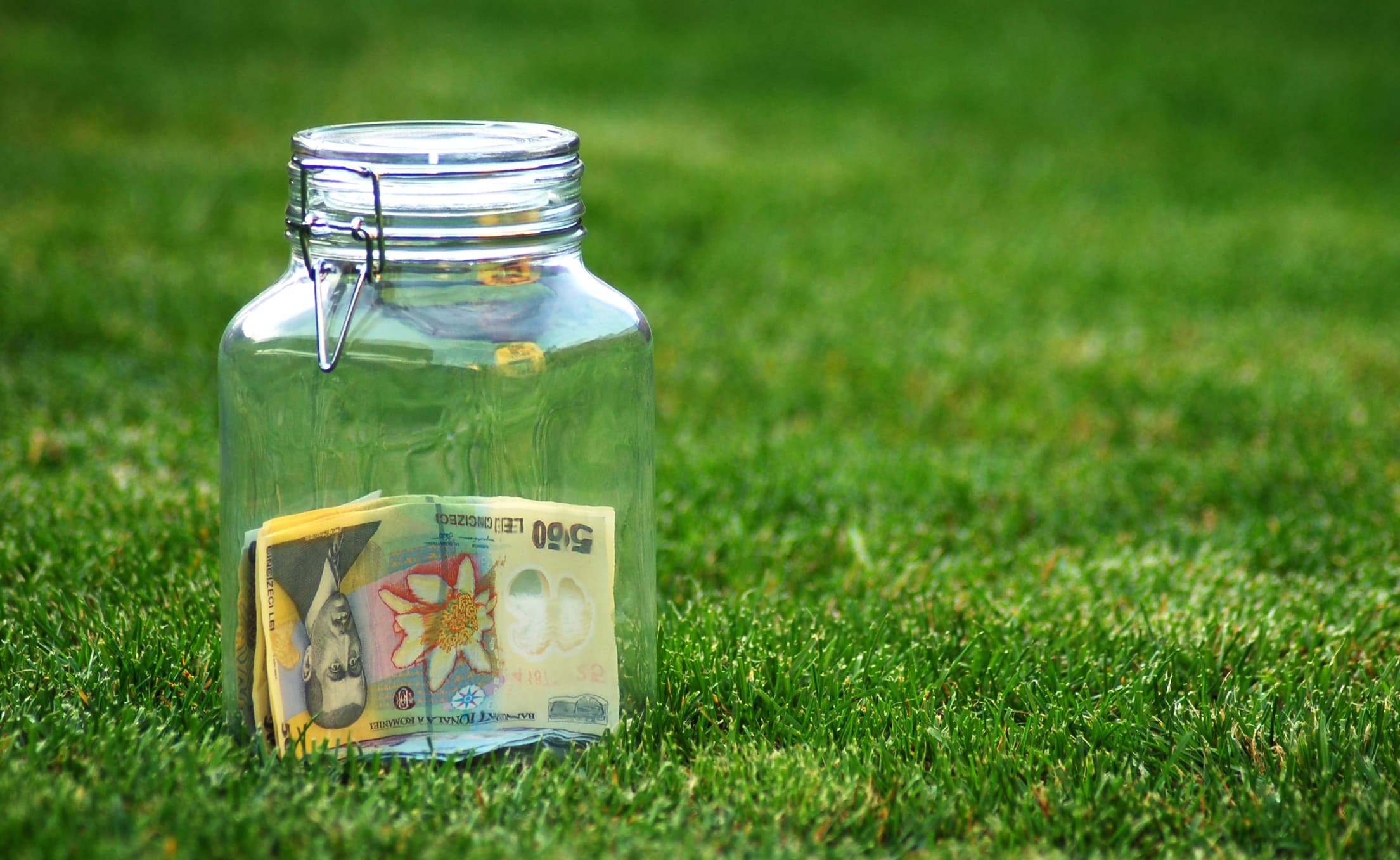 Report: Romania among countries with lowest average salaries in EU