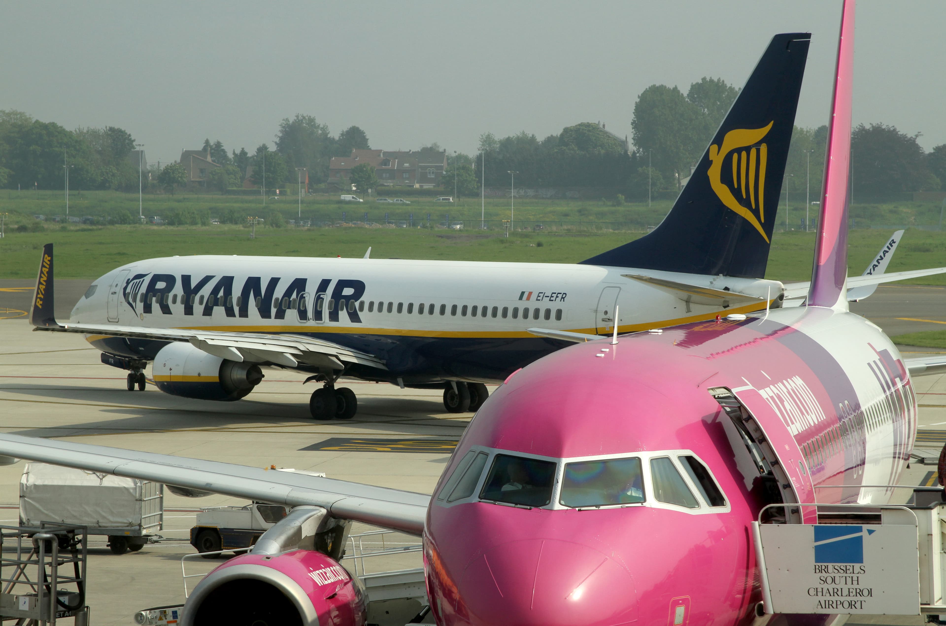Ryanair and Wizz Air promise rescue flight tariffs for stranded Blue Air passengers