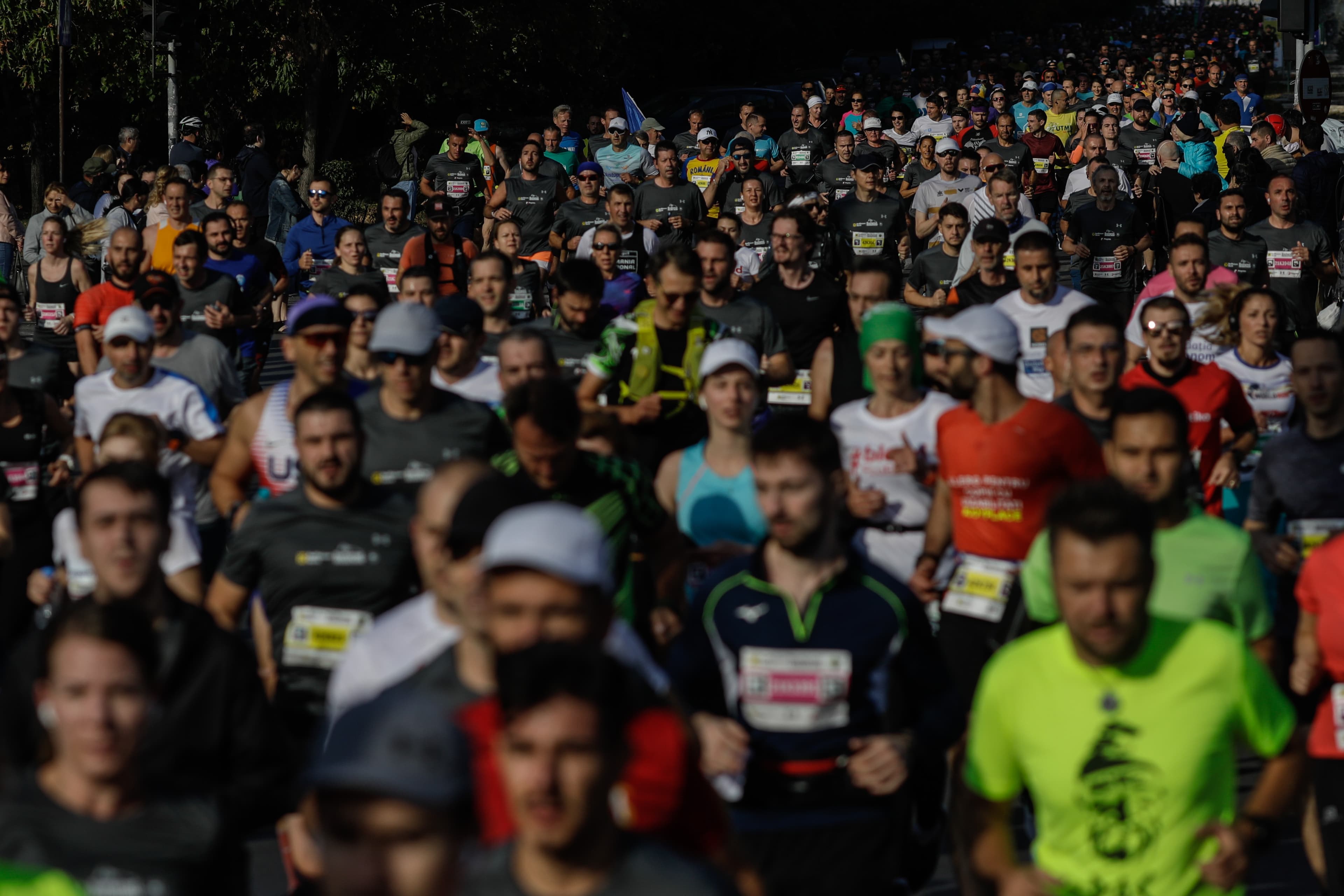 Two romanian athletes won this year's Bucharest Marathon and became the 2022 national classic marathon champions