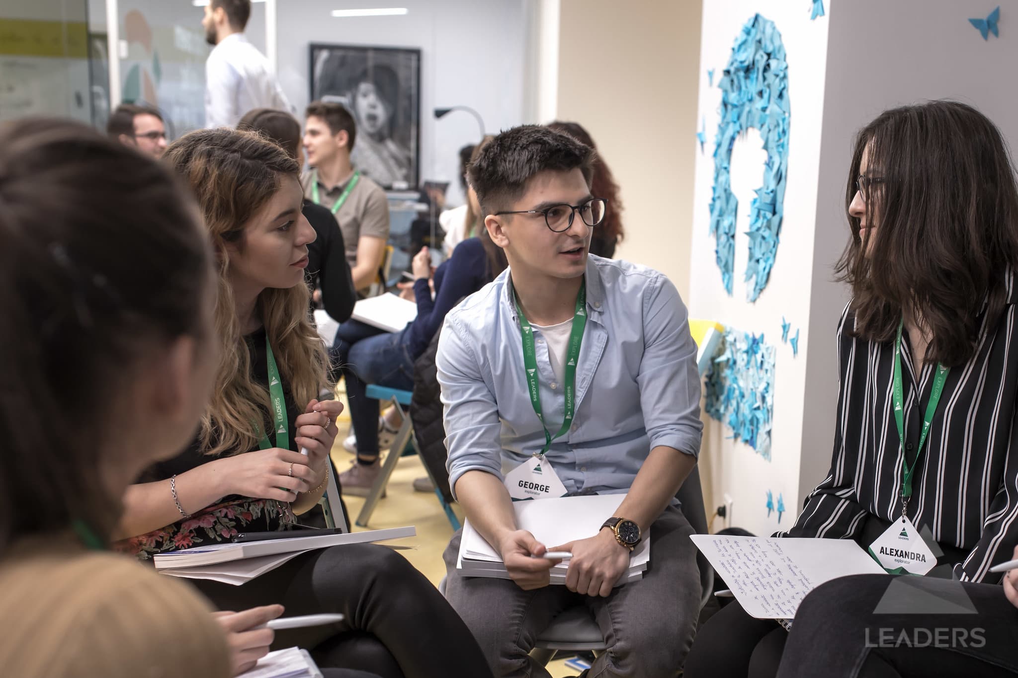 LEADERS Foundation gives free leadership courses for Bucharest and Iași youths, registration opens until October 20