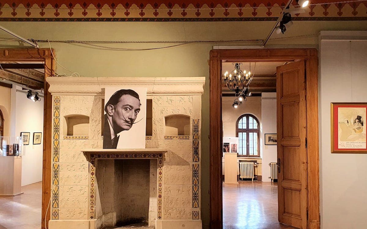 Romania’s Cantacuzino Castle hosts exhibition dedicated to Goya and Dali