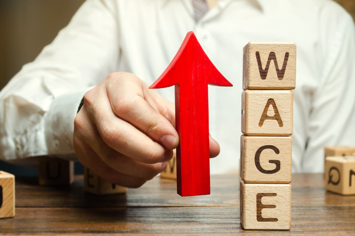 Bucharest overtakes Cluj-Napoca as Romania's highest-paying city, new survey states