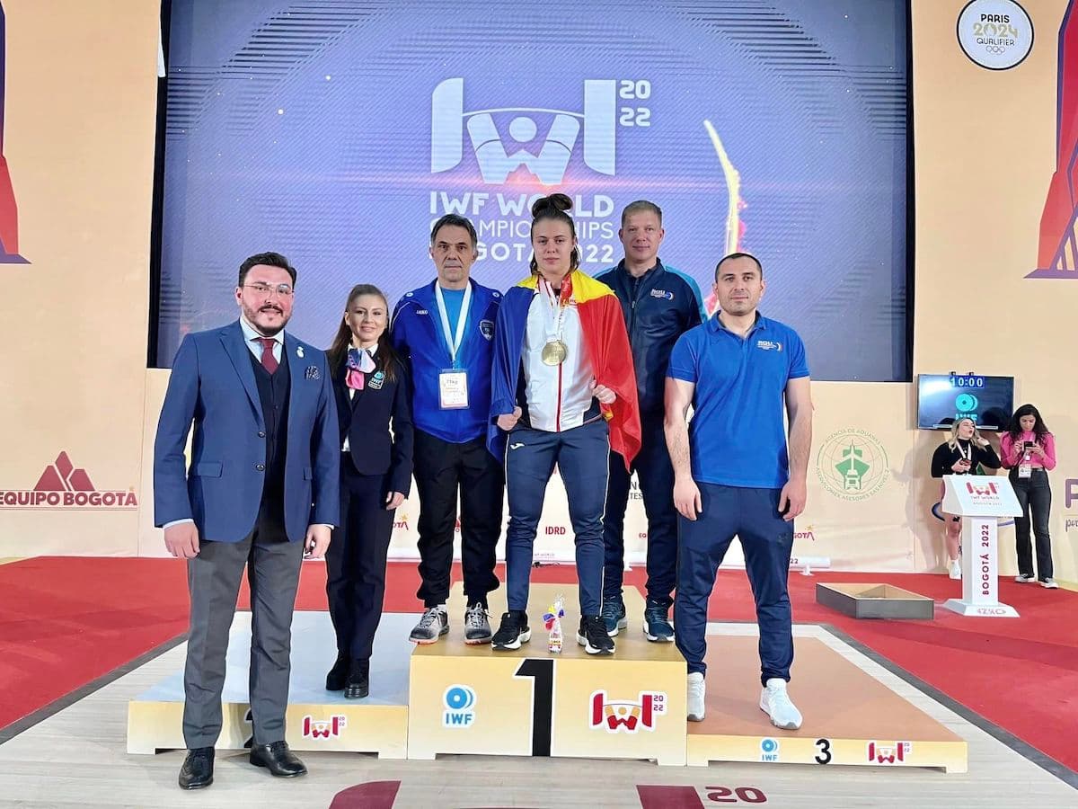 Romanian weightlifter Loredana Toma grabs two gold medals at World Championships in Bogota