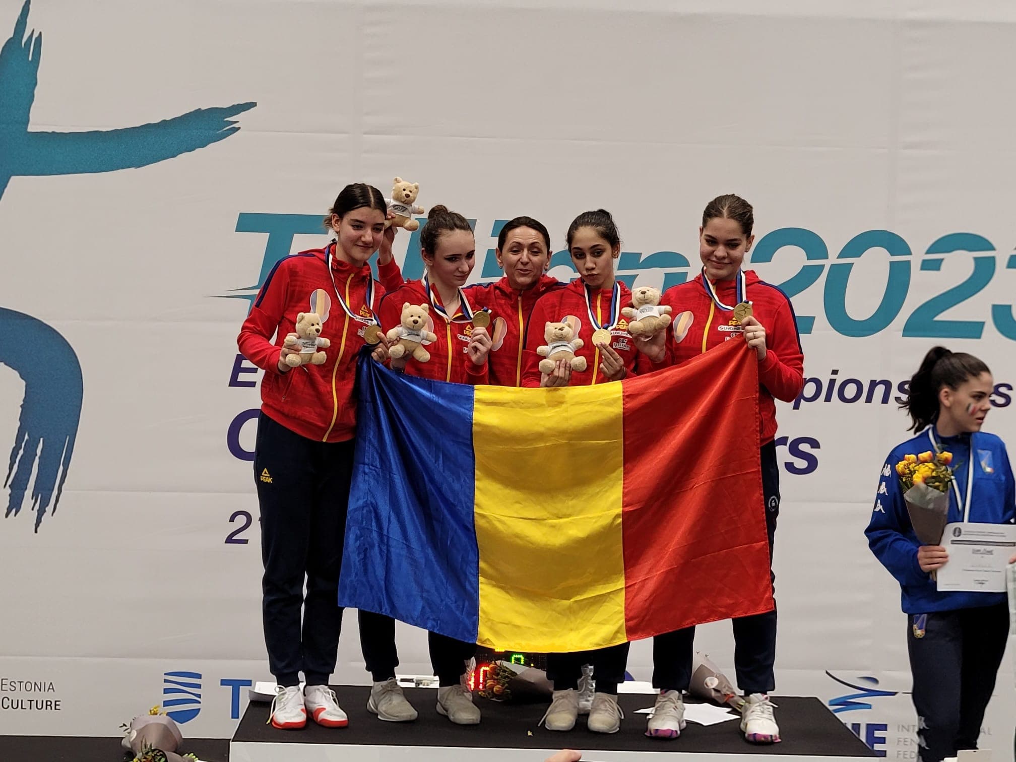 Romanian team wins gold at European Cadets And Juniors Fencing Championships