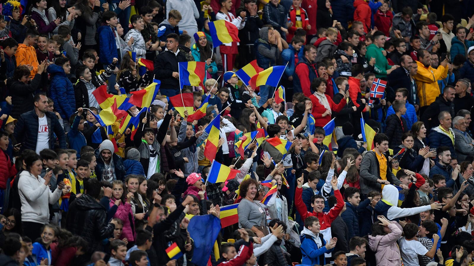 Romania's national football academy to organize marketing, communication courses for pro clubs