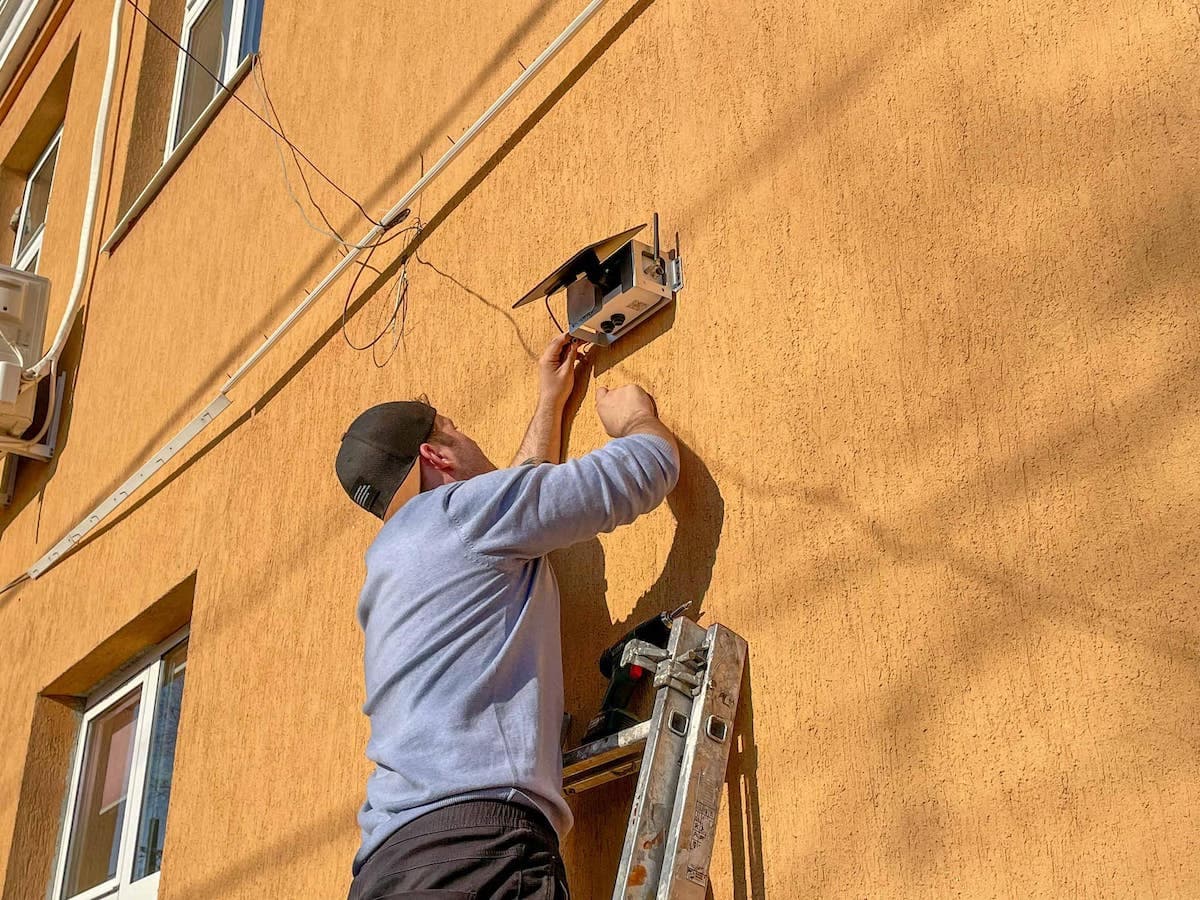 Four high-performance air quality sensors to be installed in Bucharest with USD 50,000 grant