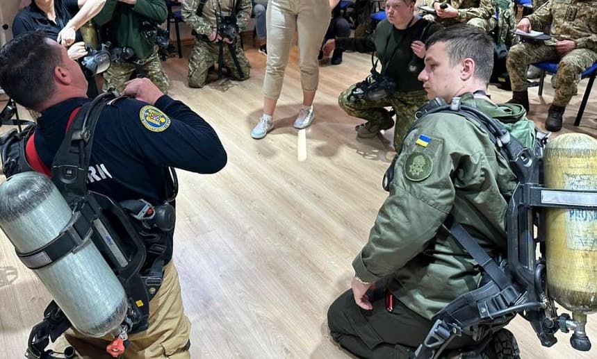 200 Ukrainian paramedics currently training in Romania as part of NATO program