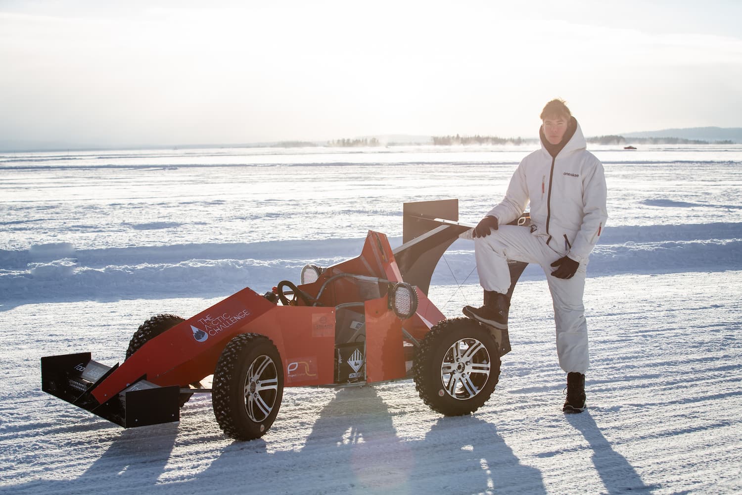 (P) How several students from the British School of Bucharest managed to build a car and test drive it on ice in Lapland