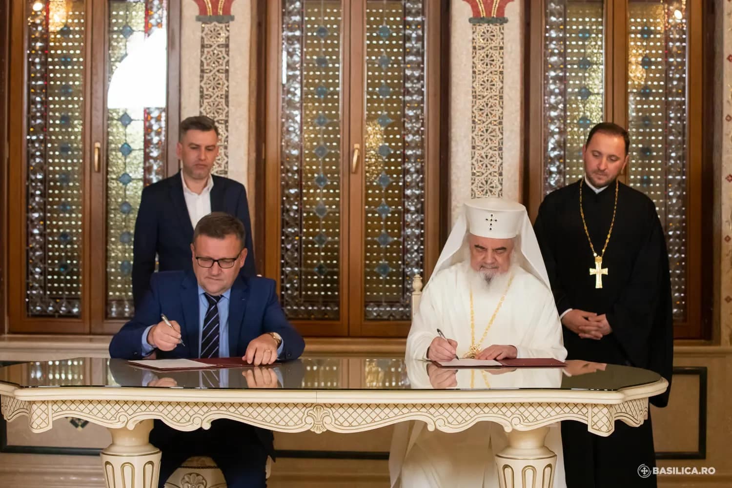 Romania’s Labor Ministry to work together with priests to identify persons in need of assistance