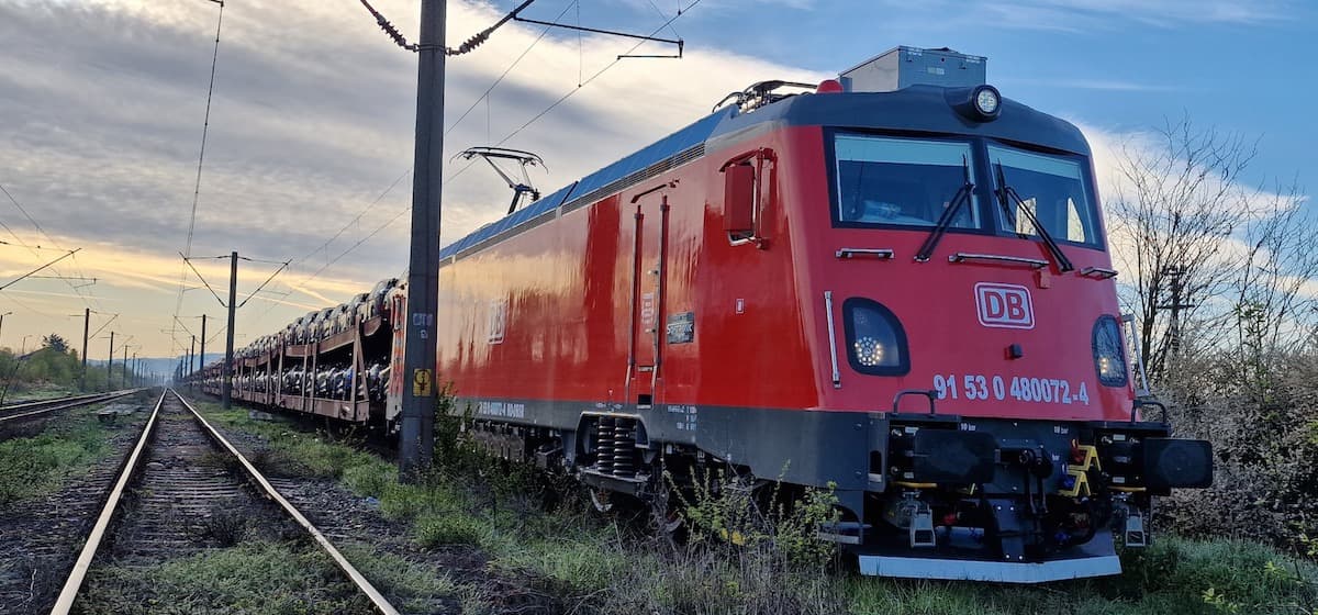 DB Cargo Romania adds two more Romanian locomotives to its 30-strong fleet