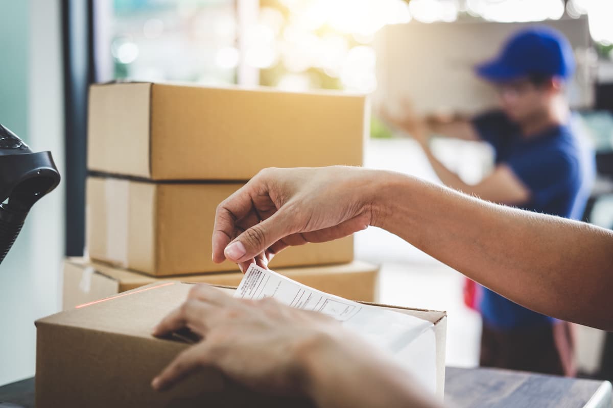 Romania’s courier market grows 17% in 2024 on surge of extra-EU e-commerce platforms