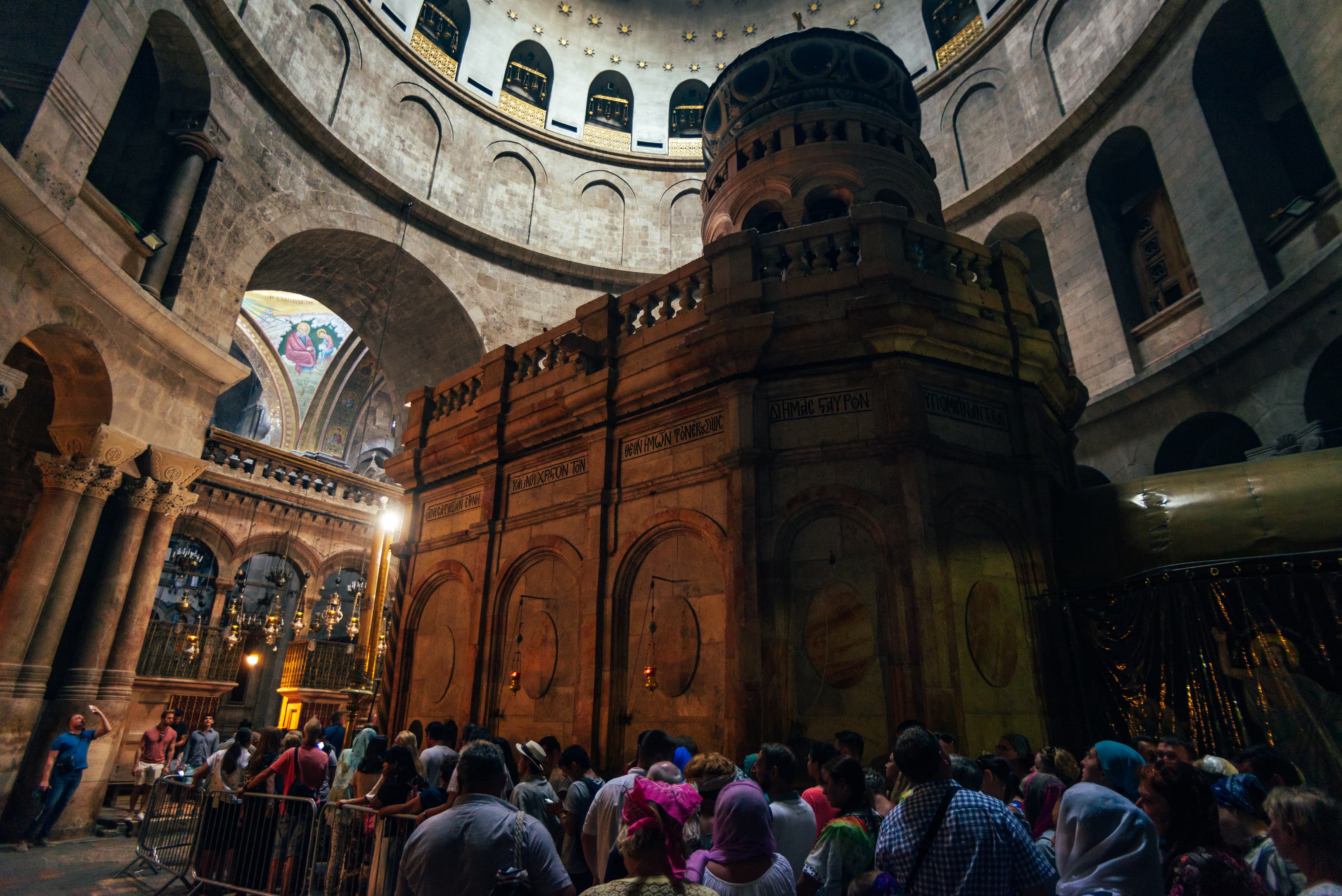 Holy Light to be brought to Romania from Jerusalem on Holy Saturday