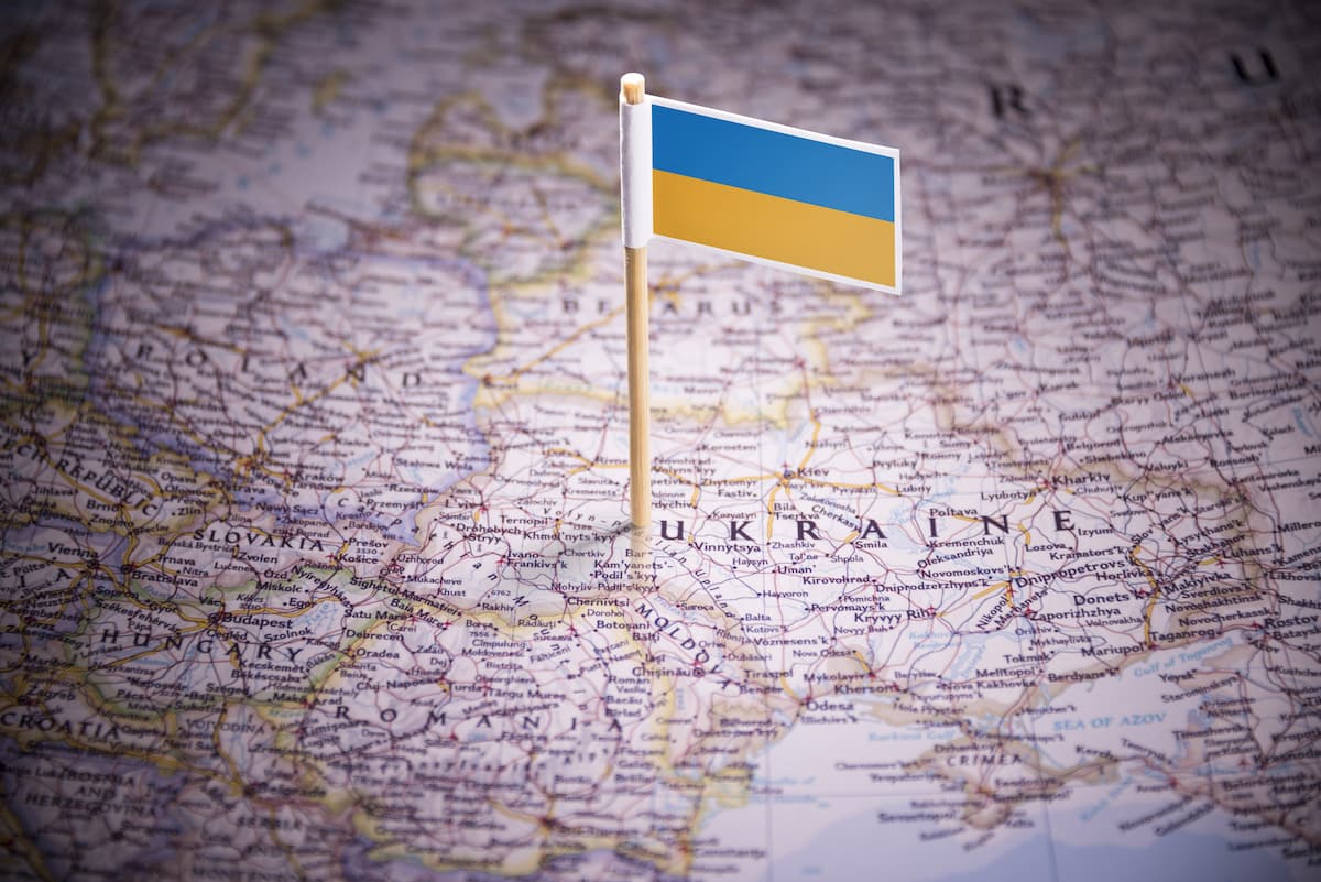 Ukraine expands dual citizenship list to 29 countries, including Romania