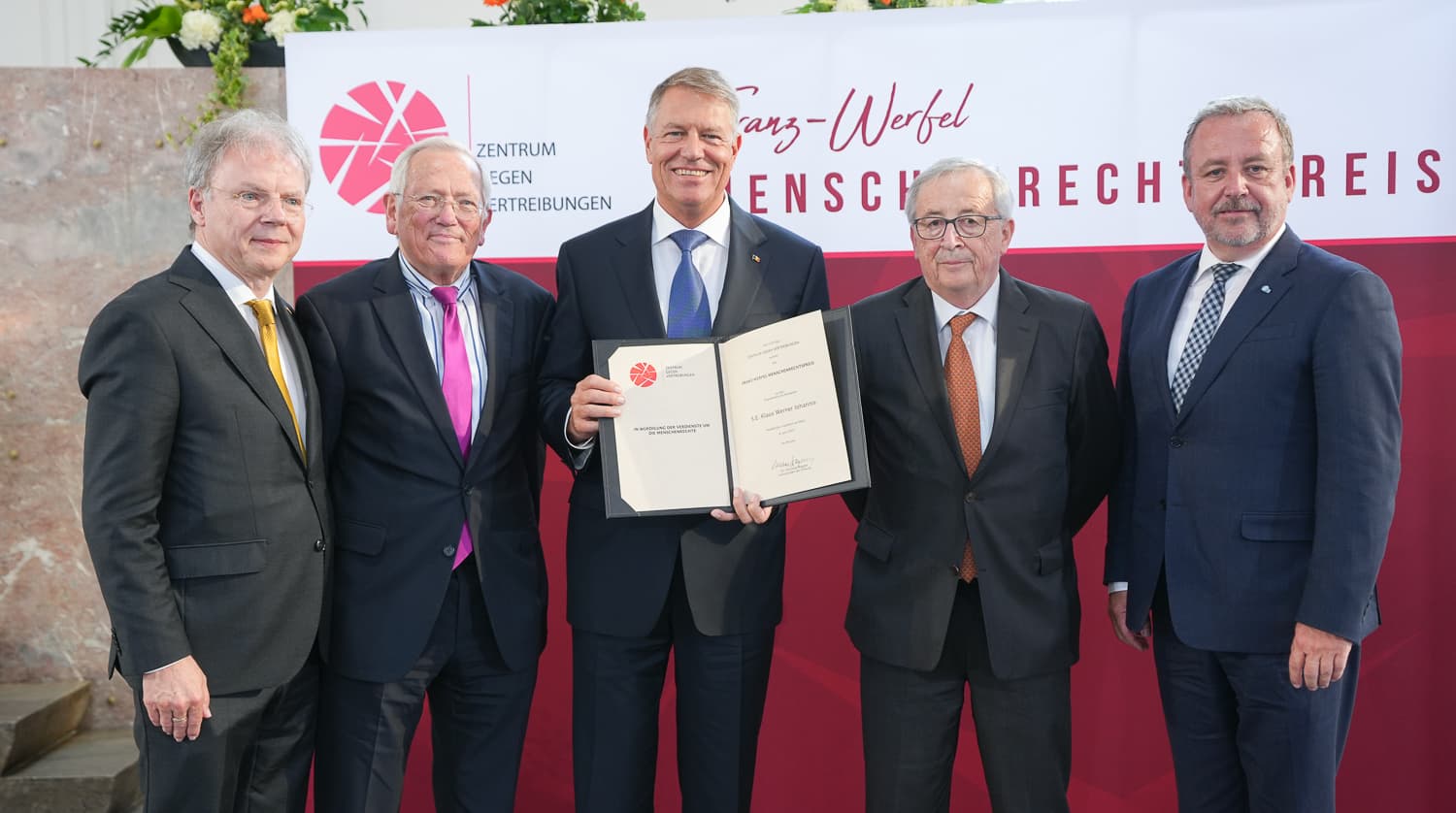 Romania’s president Klaus Iohannis receives German Civic Award and Franz Werfel Award