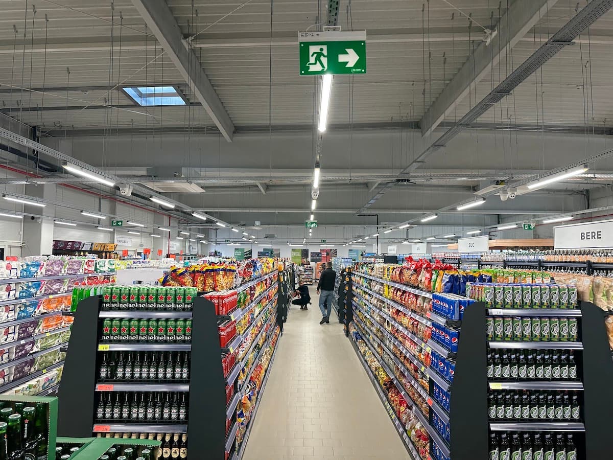 Romanian retail chain Annabella takes over smaller peer Best Market
