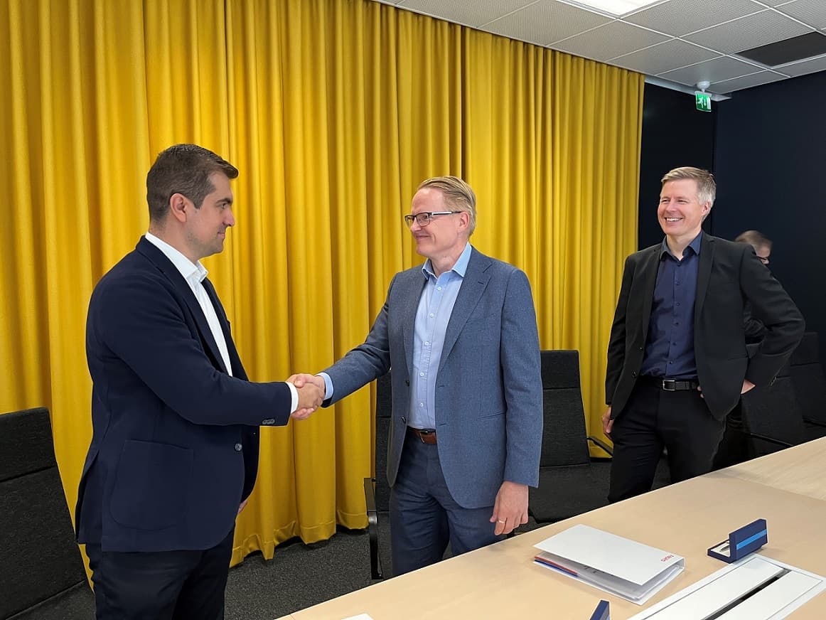 Romanian company wins contract to build 69-km high voltage power line in Finland