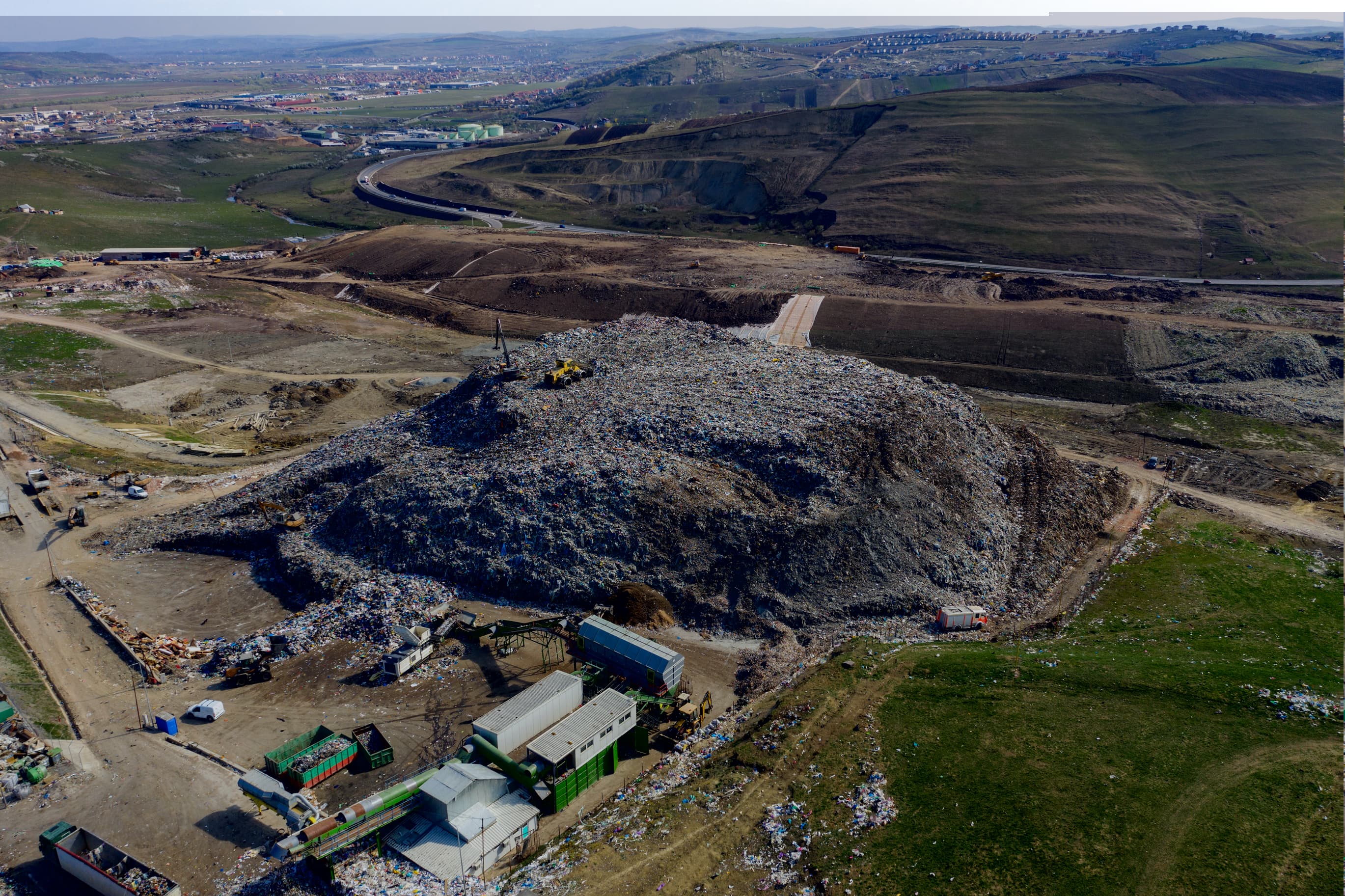 Romania facing heavy fines for non-ecological landfills, minister says
