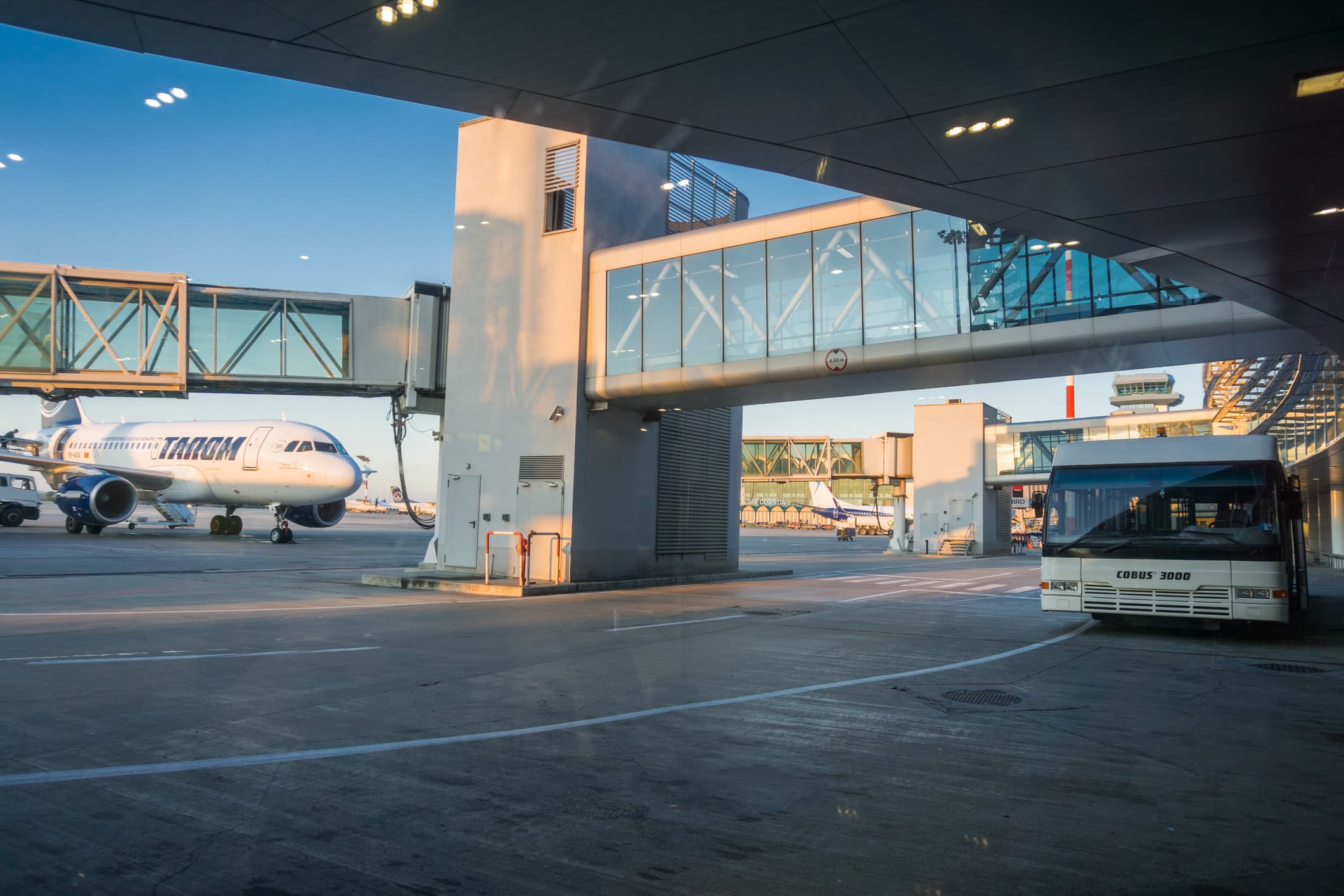 Bucharest Airports company launched tender for rehabilitation of Otopeni terminals